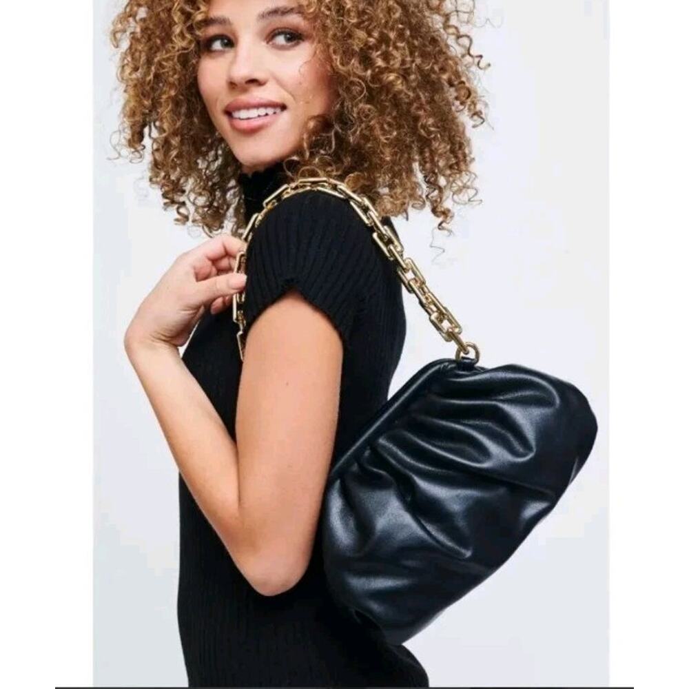 Urban Expressions Cassie Vegan Leather Dumpling Clutch w/Chain Link + Crossbody